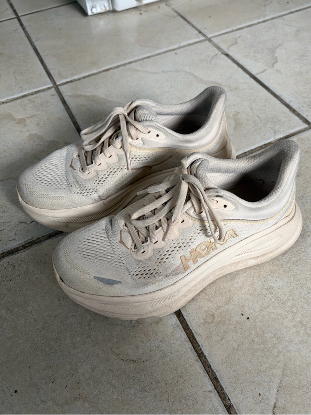 Hoka Bondi 9 W 7.5 wide